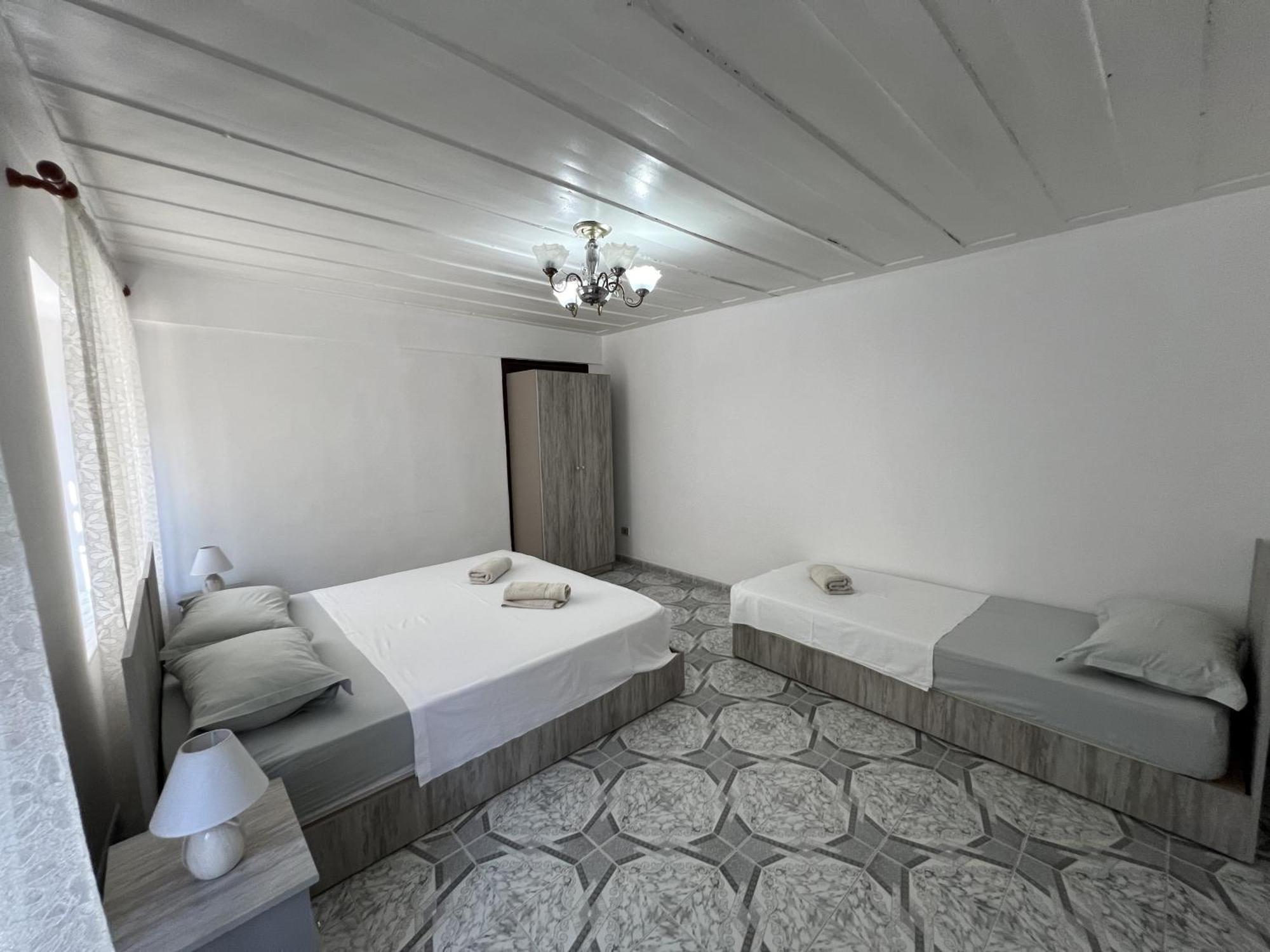 Onetwosleep Guesthouse Shkodër Dış mekan fotoğraf